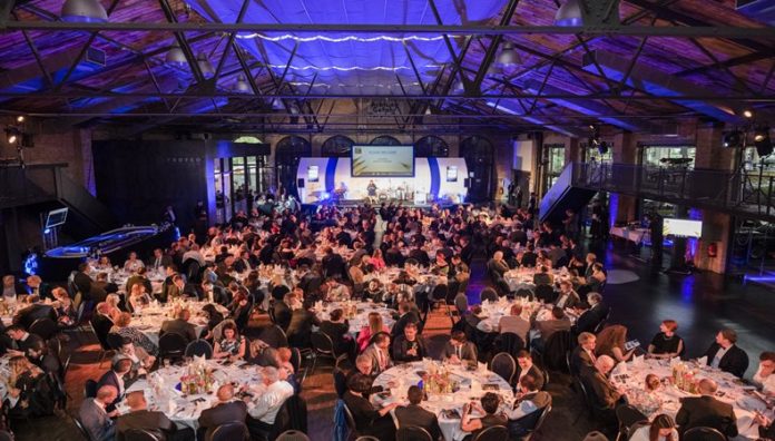 FESPA Awards 2019 now open to PSPs and sign-makers.